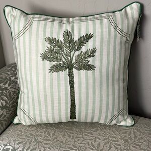 Tommy Bahama Palm Tree 🌴 Pillow Indoor Outdoor Lime Green & White NEW!